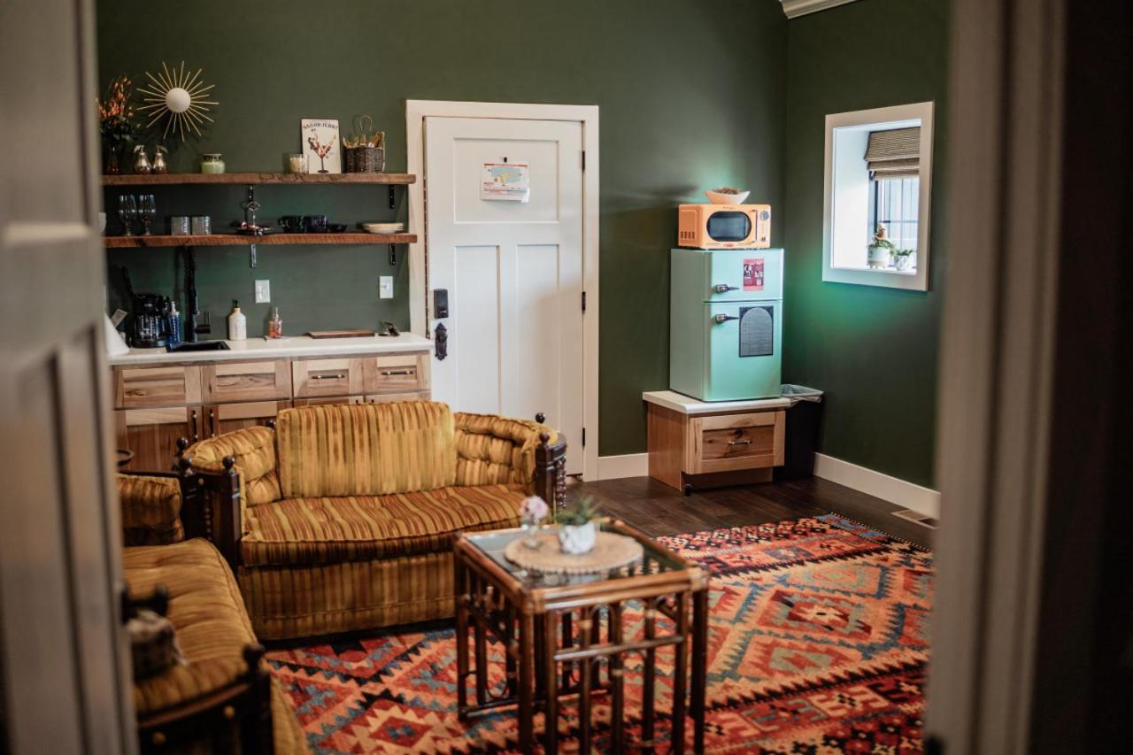 The Atrium - A Boutique Hotel - Suite 15 Perryville Exterior foto
